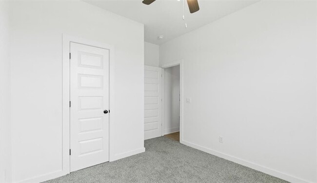 Building Photo - 4856 W Aurora St