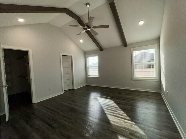 Building Photo - 331 W Taverner Xing