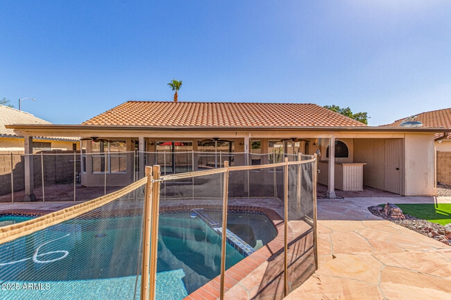 Building Photo - 5340 W Oraibi Dr