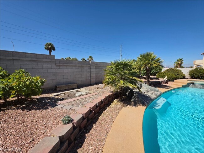 Building Photo - 6323 Mahogany Peak Ave