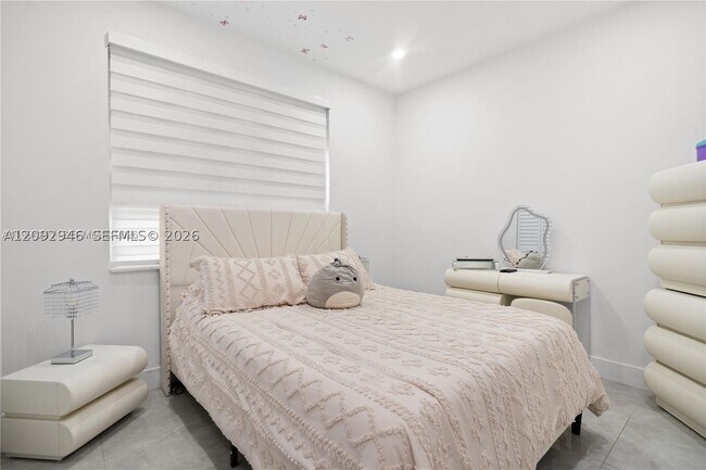 Building Photo - 3634 SW 156th Ct