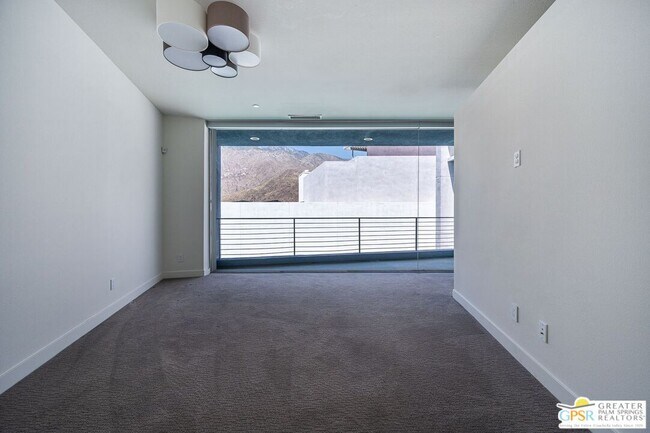 Building Photo - 1007 Ziel Dr