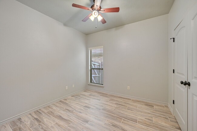 Building Photo - 4232 Rocky Rhodes Dr