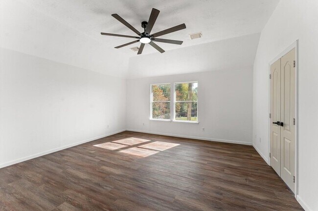 Building Photo - 2830 Fern Hill Dr