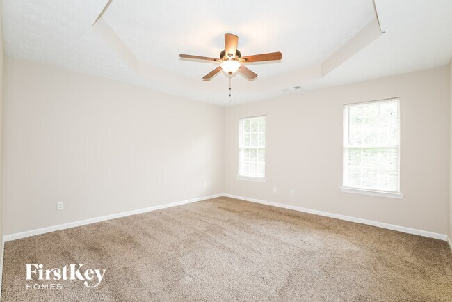 Building Photo - 130 Macadamia Ct