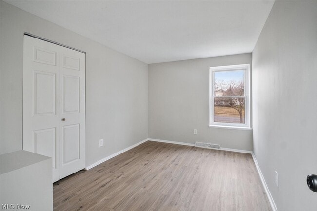 Building Photo - 6699 Deer Ct