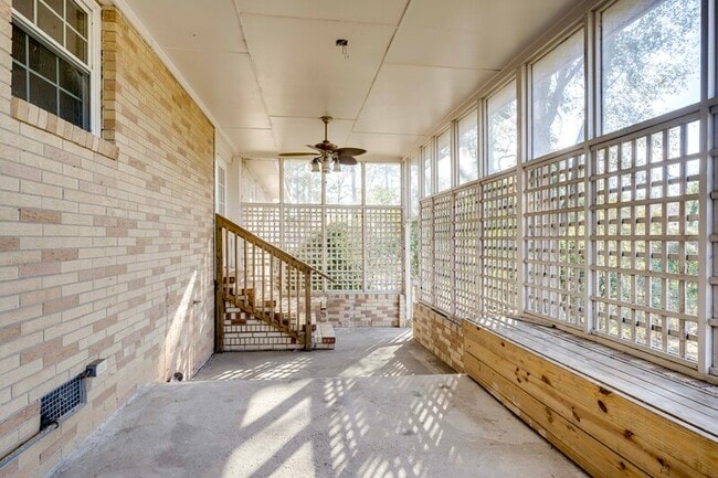 Building Photo - 111 Lehigh Ave