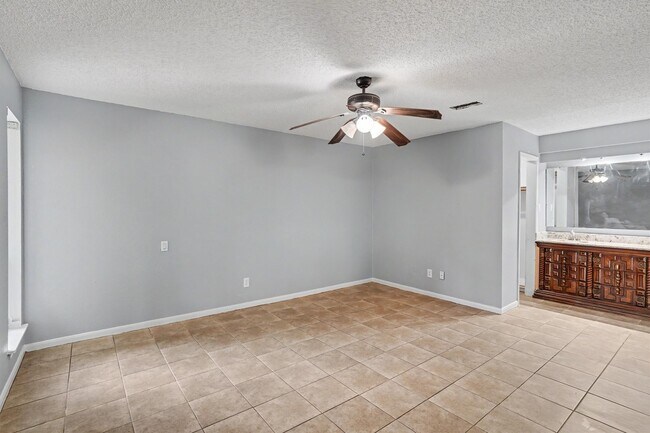 Building Photo - 16238 Brookford Dr