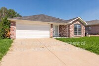 Building Photo - 3720 Garden Springs Dr