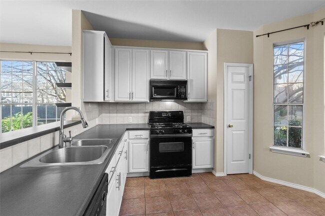 Building Photo - 12401 Los Indios Trail