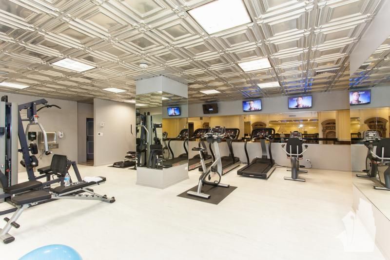 Building Photo - 4607 N Sheridan Rd