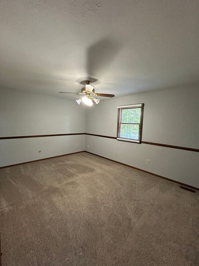 Building Photo - 3 Bedroom Stone Facade Colonial with 2 Car Attached Garage  in Strongsville