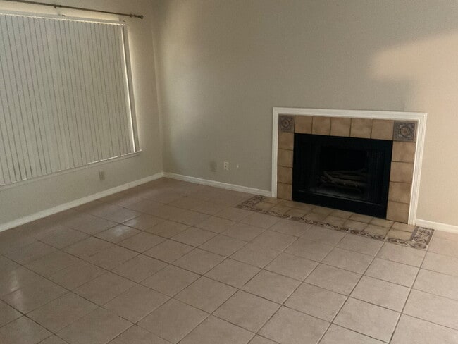 Building Photo - 9626 Bratton Dr
