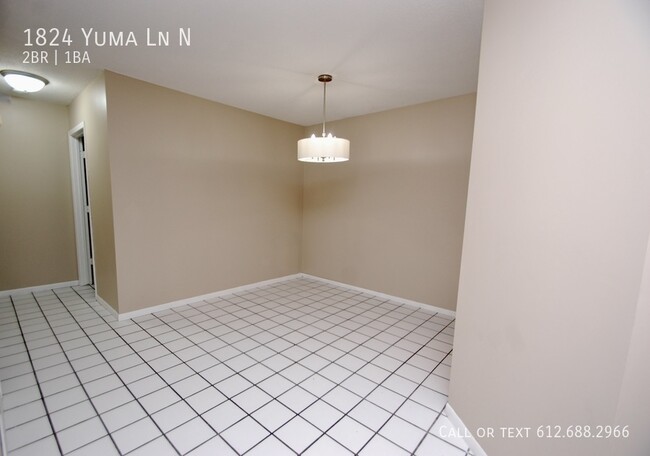 Building Photo - 1824 Yuma Ln N