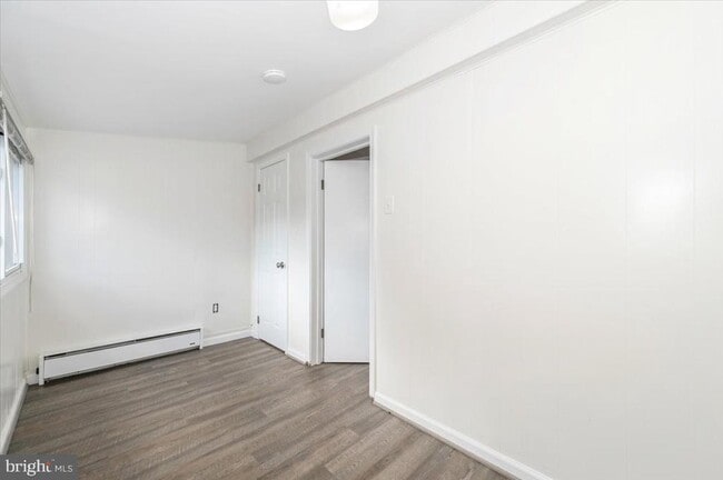 Building Photo - 10 East E Street