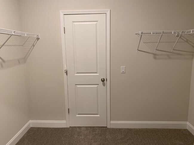 Building Photo - 2445 Bent Oak Rd