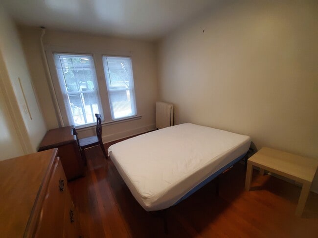 Building Photo - 105-107 N Quarry St