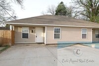 Building Photo - Internet included!! Spacious 1 bed /1 full bath apt - includes washer/dryer