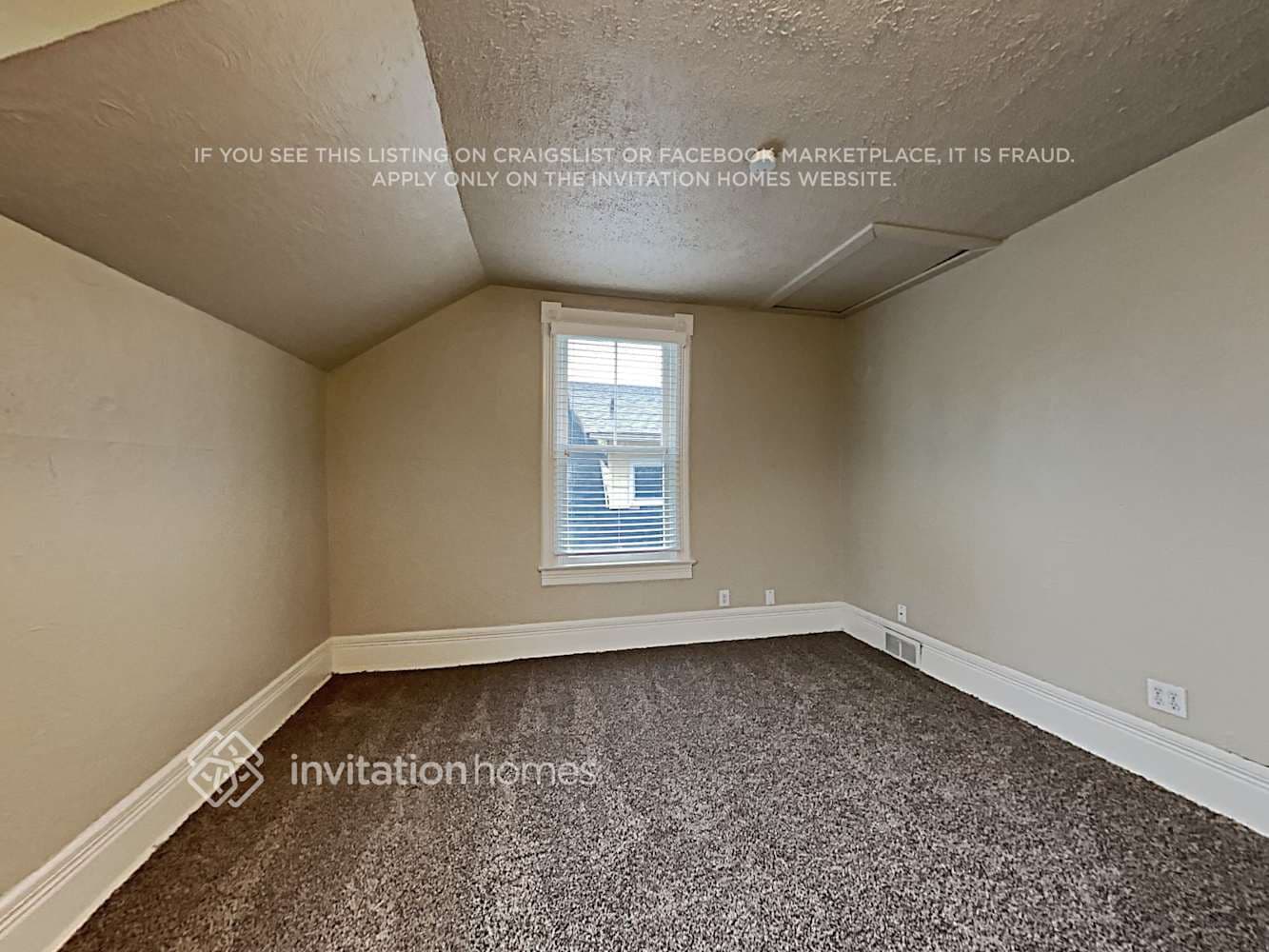 Building Photo - 2716 S 14th St