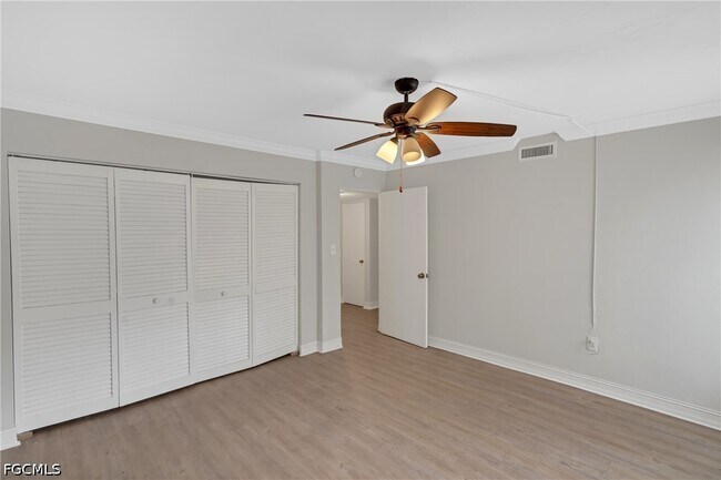Building Photo - 1830 Maravilla Ave