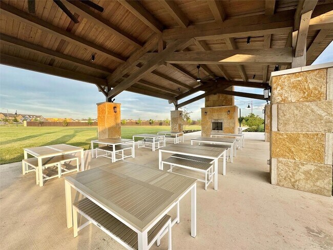 Building Photo - 611 Emory Crossing Blvd