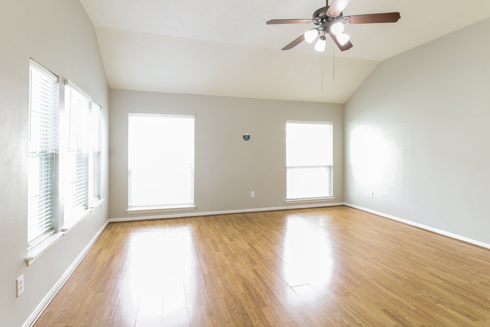 Building Photo - 5714 Straight Way