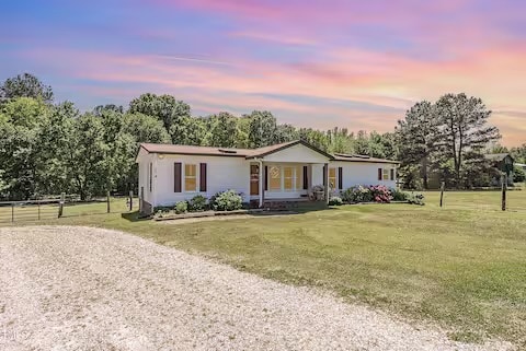 Building Photo - 234 Robbins Rd