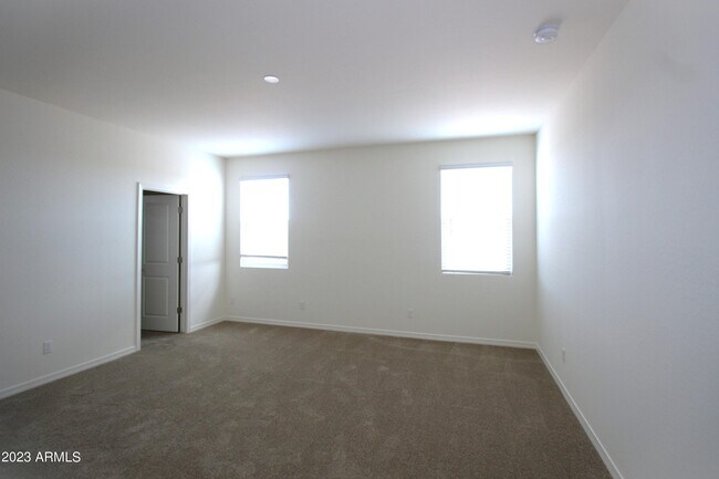 Building Photo - 1126 E Westwood Dr