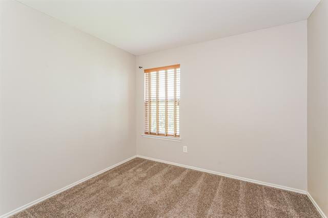 Building Photo - 123 Harvest Hill Ln