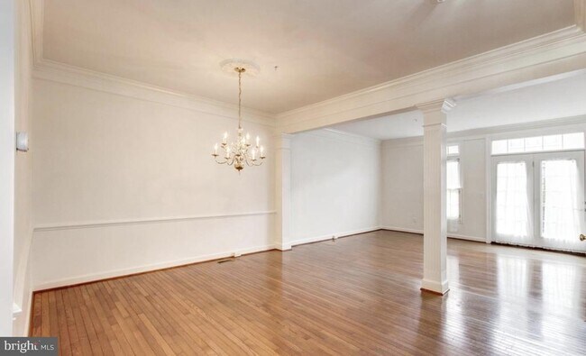 Building Photo - 1804 Dawson St