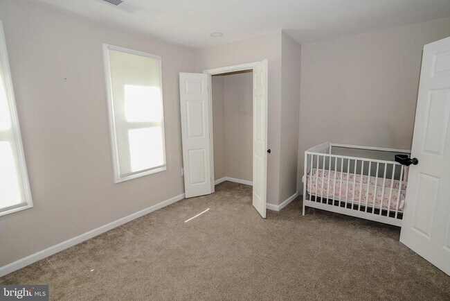 Building Photo - 2816 Ballenger Creek Pike
