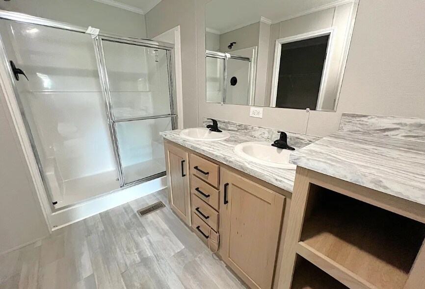 Building Photo - 6617 S Kimberly Dr