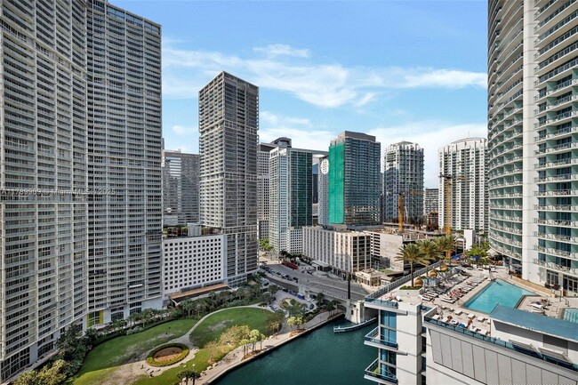Building Photo - 300 Biscayne Blvd Way