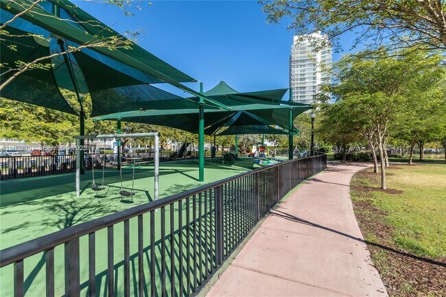 Building Photo - 3 Island Ave