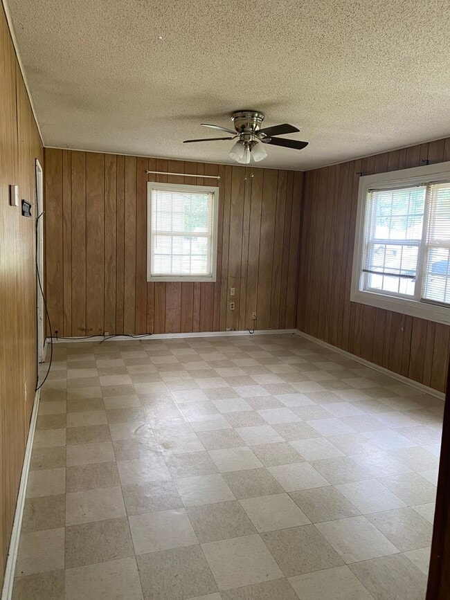Building Photo - 3 Bedroom 1 Bath Home in Millington