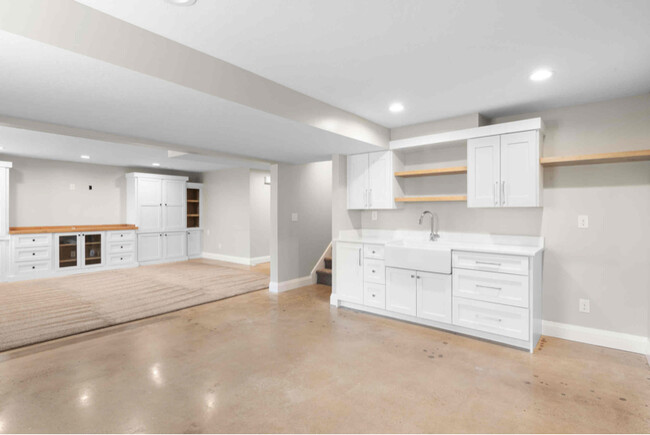 Building Photo - 3528 S 900 E