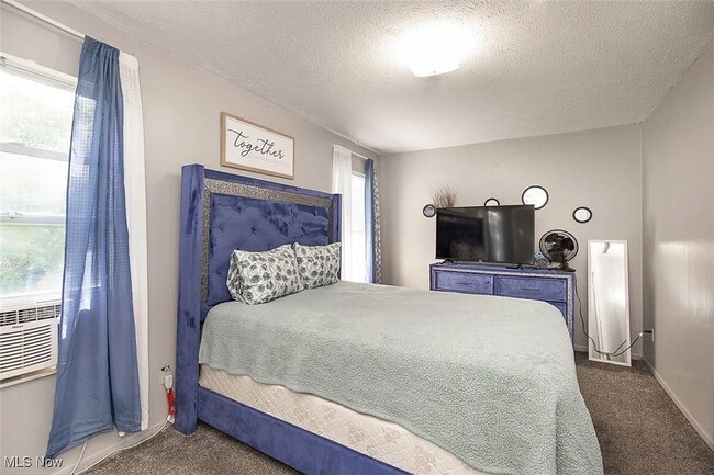 Building Photo - Gorgeous 4BD/2 BA Home for Rent- Cleveland