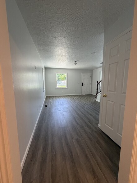 Building Photo - 174 S 600 E