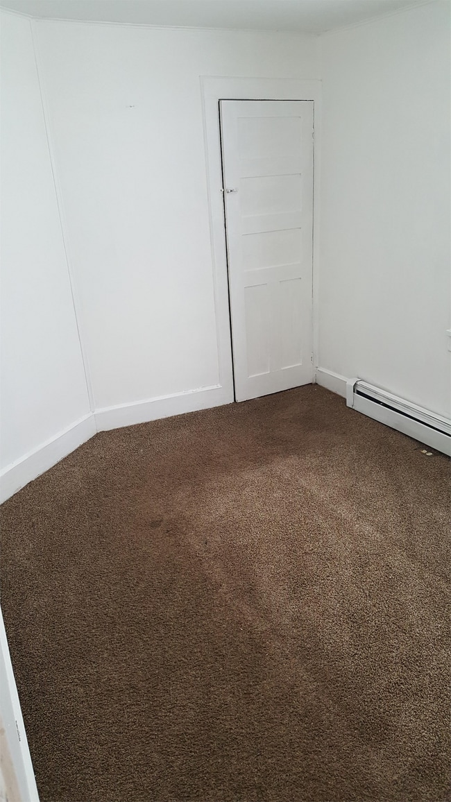 Building Photo - 29 Church St