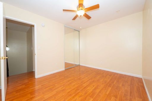 Building Photo - Two Weeks FREE Chula Vista Townhome 2 Bed 1 Bath with assigned parking, Refreshed w/prime amenities.