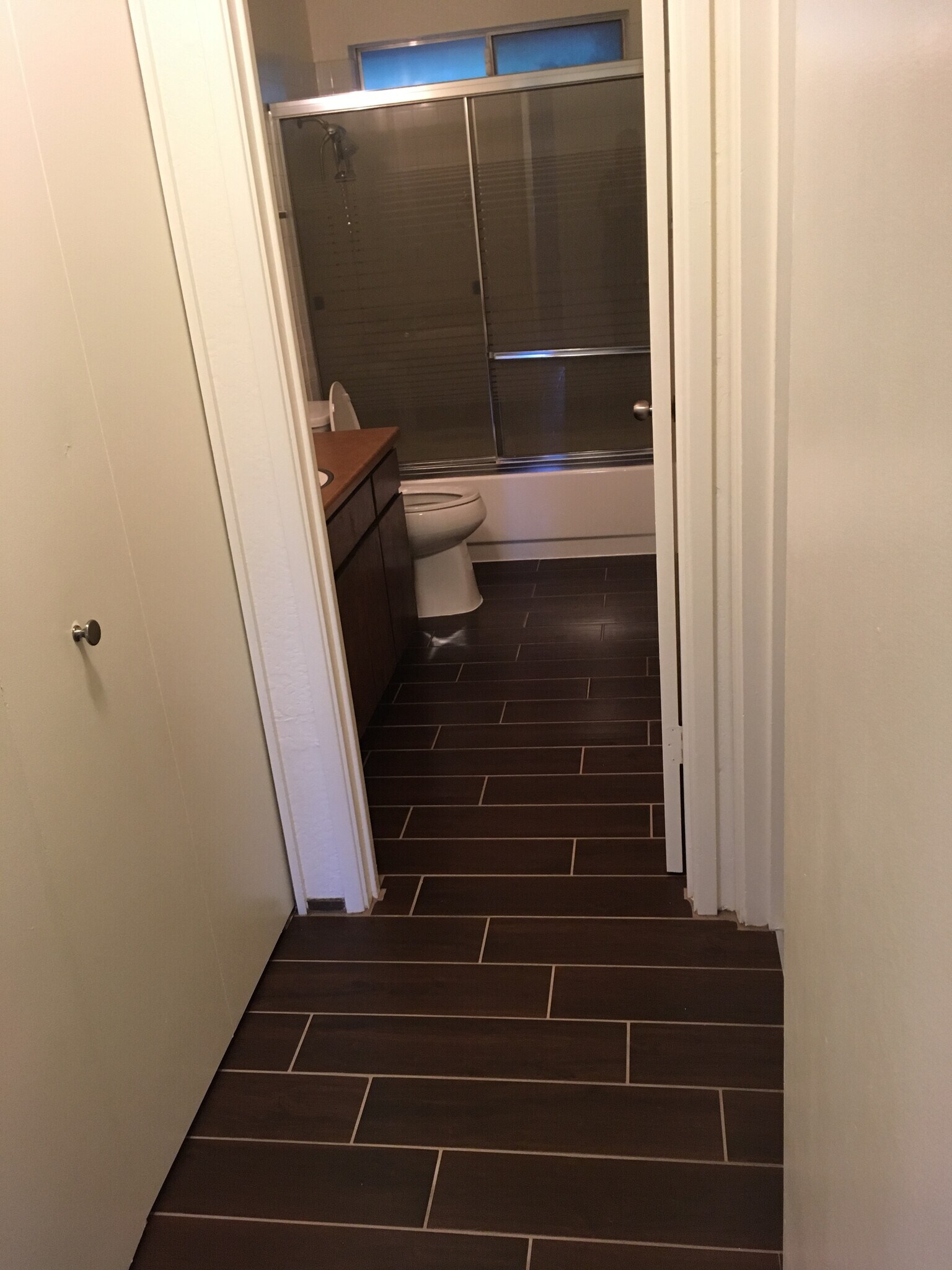 bathroom hallway - 2258 Mesquite Dr
