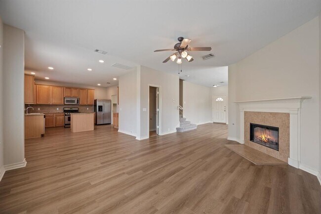 Building Photo - 20925 Texas Meadows Dr