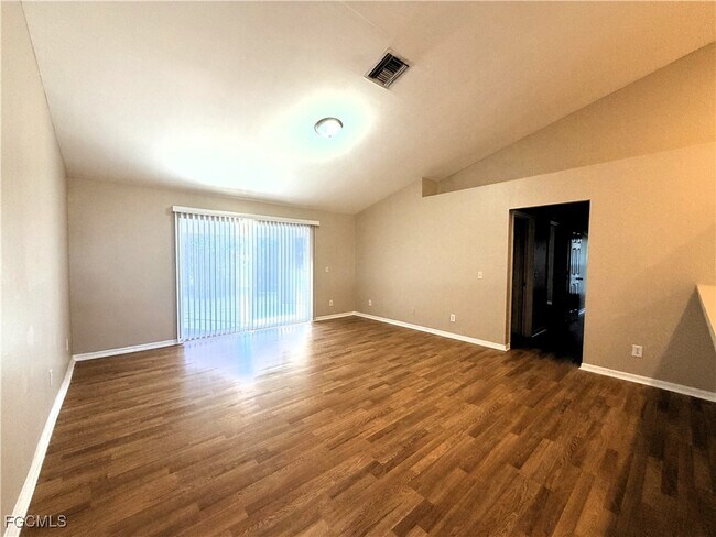 Building Photo - 1710 NW 17th St