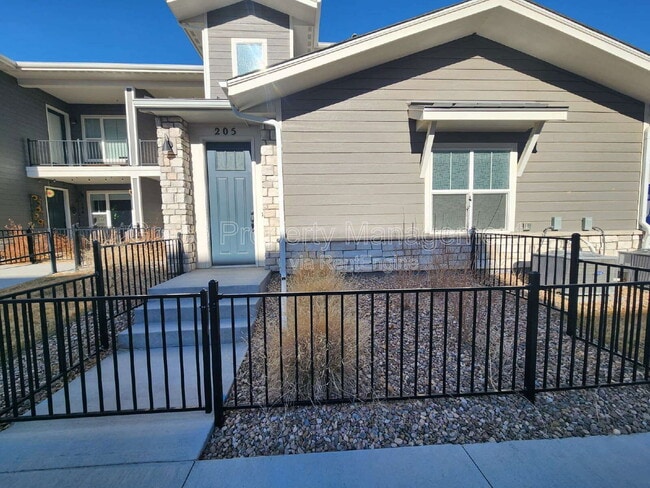 Building Photo - 350 High Point Dr