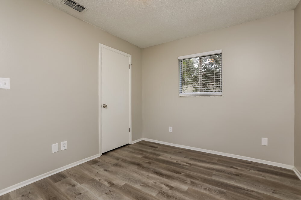 Building Photo - 444 Spinnaker Dr