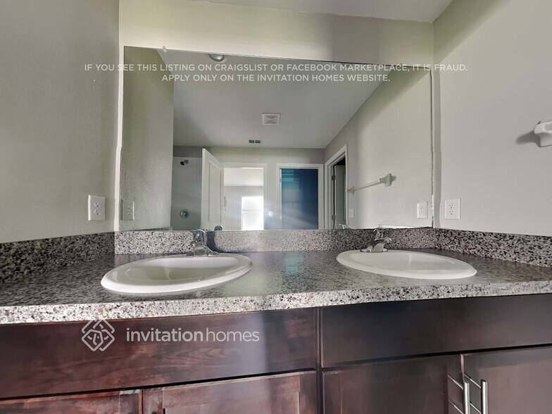 Building Photo - 1408 Flower Dust Dr