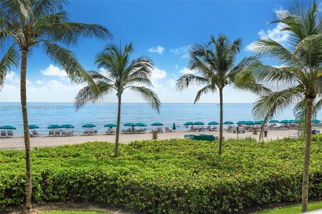 Building Photo - 16425 Collins Ave
