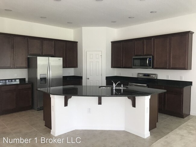 Building Photo - 4 br, 3.5 bath House - 12682 Salomon Cove ...