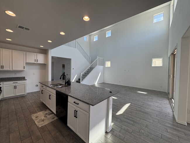 Building Photo - 12855 W Lamar Ct