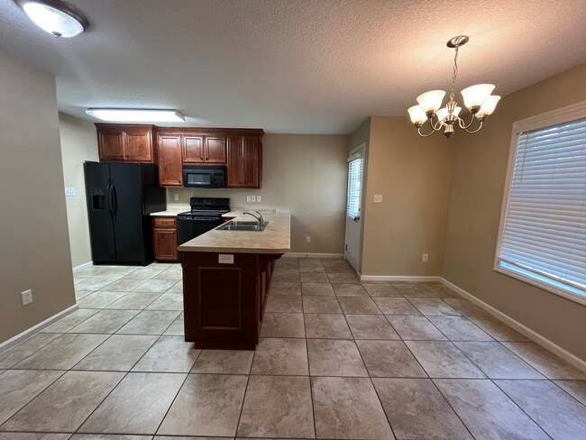 Building Photo - 1762 Hyssop Crossing